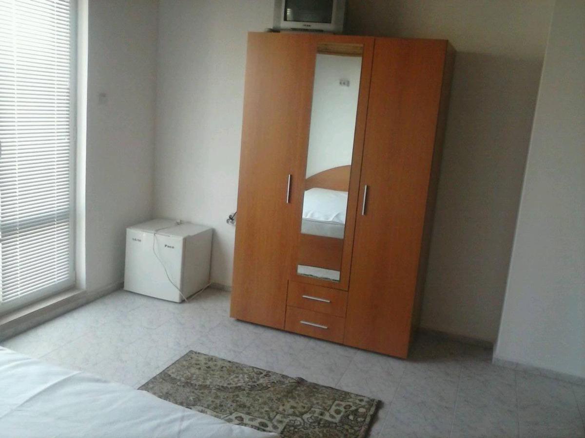 Семеен Хотел Стаси Pomorie Eksteriør billede